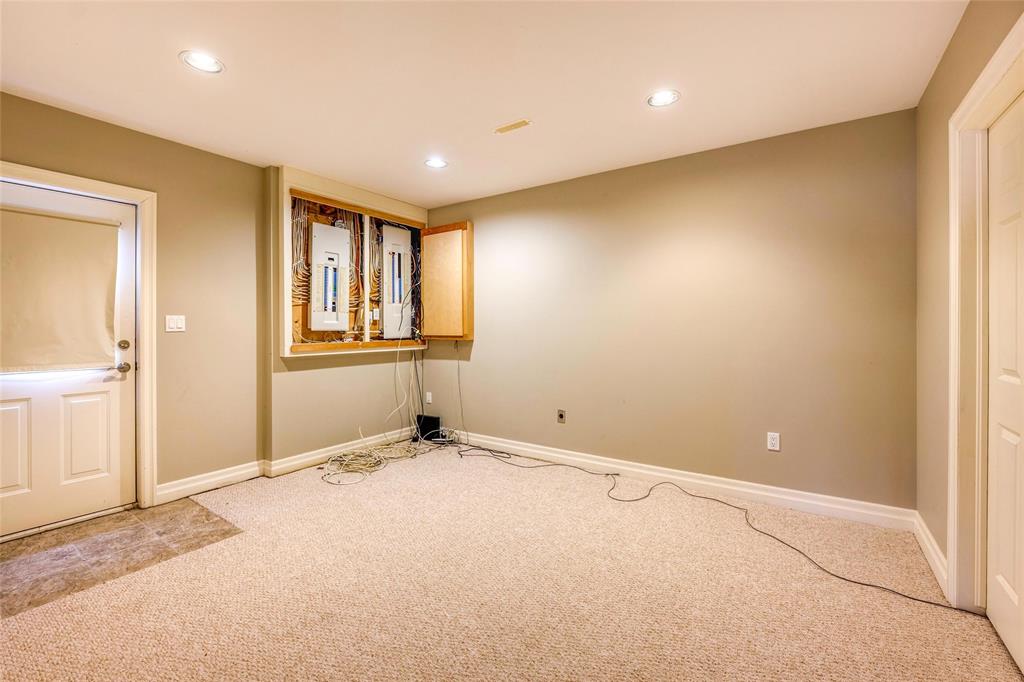 1671 MODELAND Road, Sarnia, Ontario, Canada photo 37