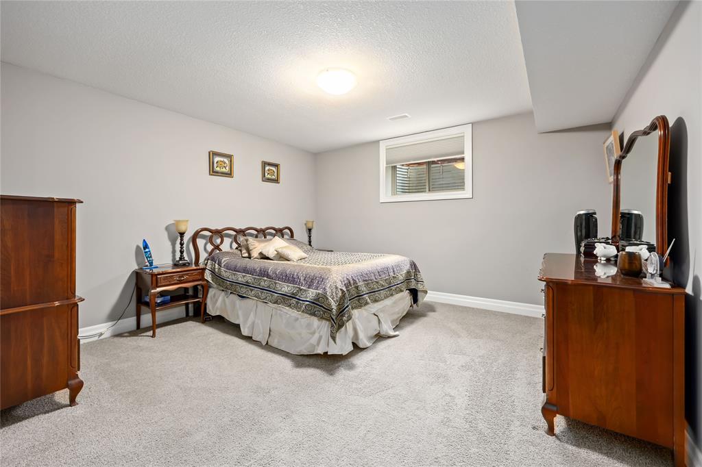 145 Lizucha Drive, Sarnia, Ontario, Canada photo 29