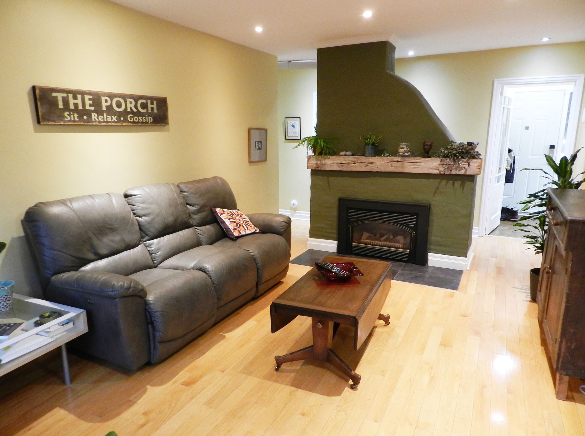 8 Westview Road, Kingston Ontario, Canada