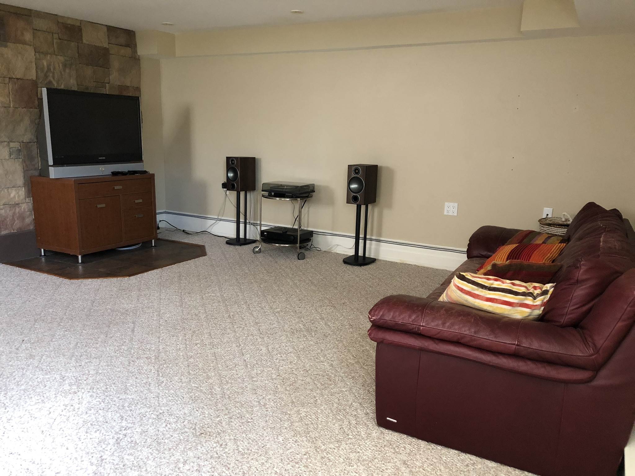 8 Westview Road, Kingston Ontario, Canada