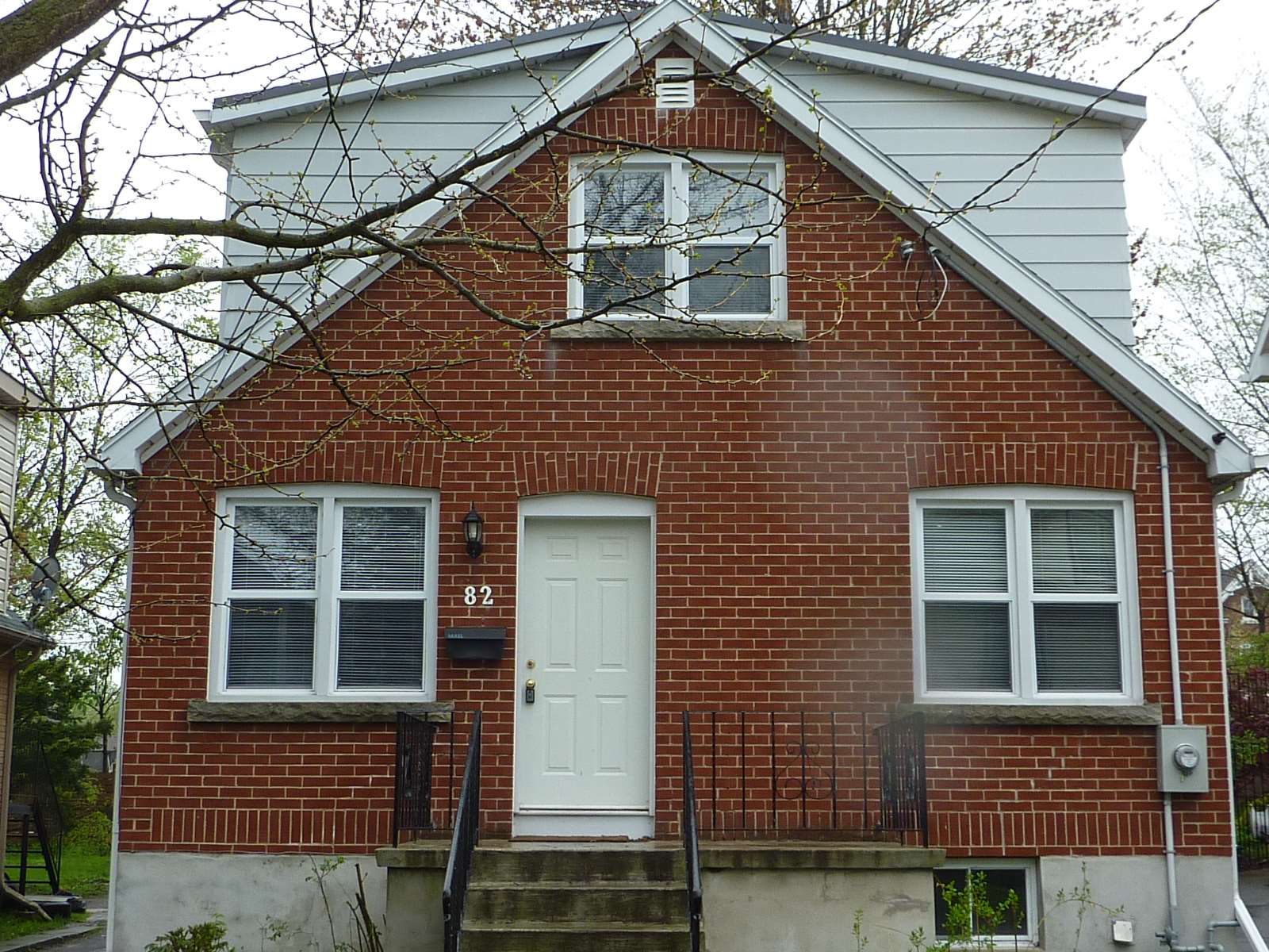 82 Pembroke Street, Kingston Ontario, Canada