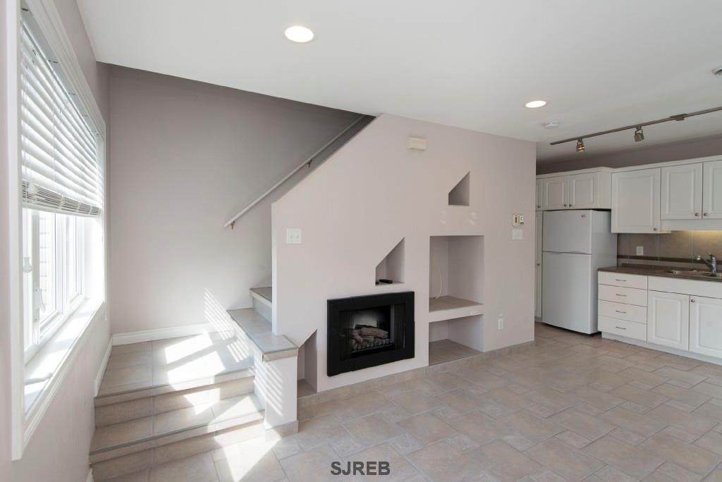 25 Frances Avenue Unit# 9, Rothesay New Brunswick, Canada