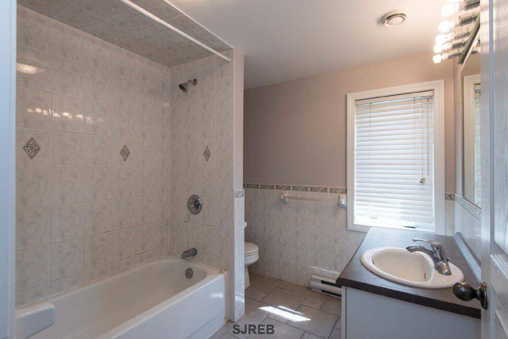 25 Frances Avenue Unit# 9, Rothesay New Brunswick, Canada