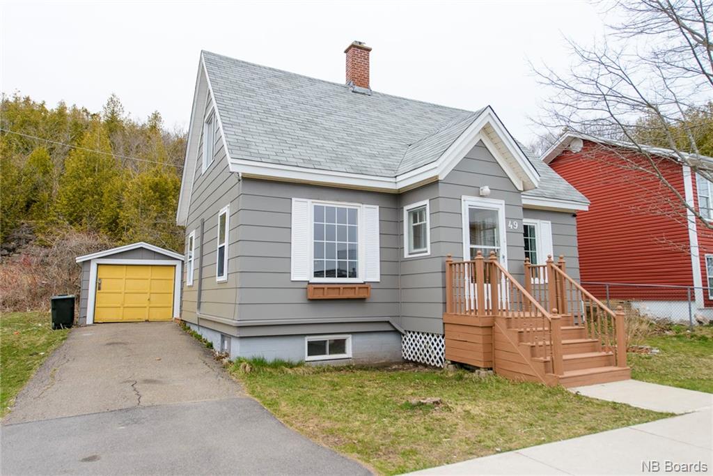 49 Belleview Avenue, Saint John New Brunswick, Canada