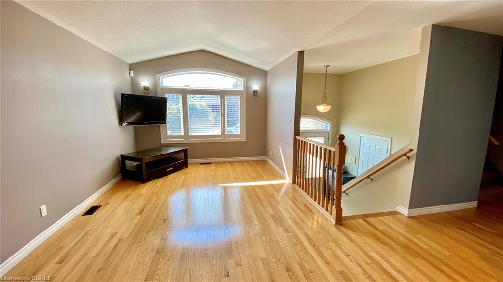 19 LANDON Avenue, Simcoe, Ontario, Canada