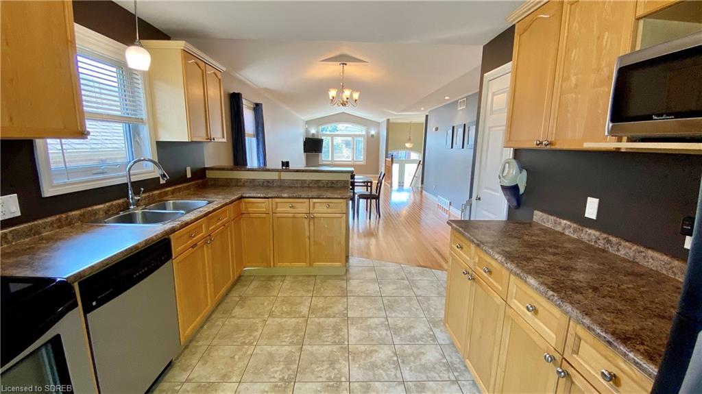 19 LANDON Avenue, Simcoe, Ontario, Canada