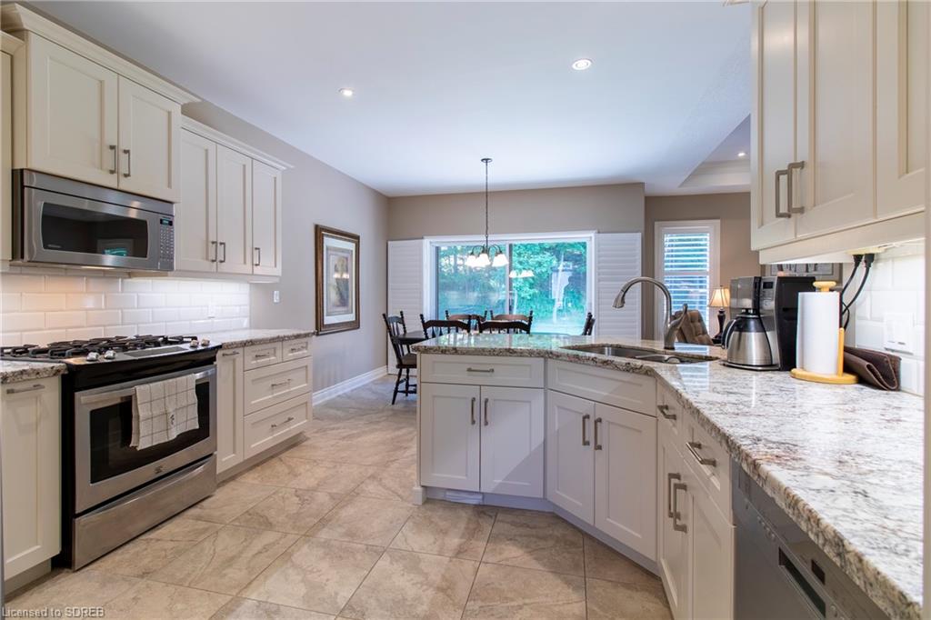 6 LYNNDALE Road, Simcoe, Ontario, Canada