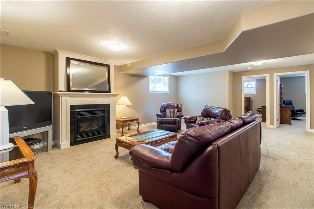 6 LYNNDALE Road, Simcoe, Ontario, Canada