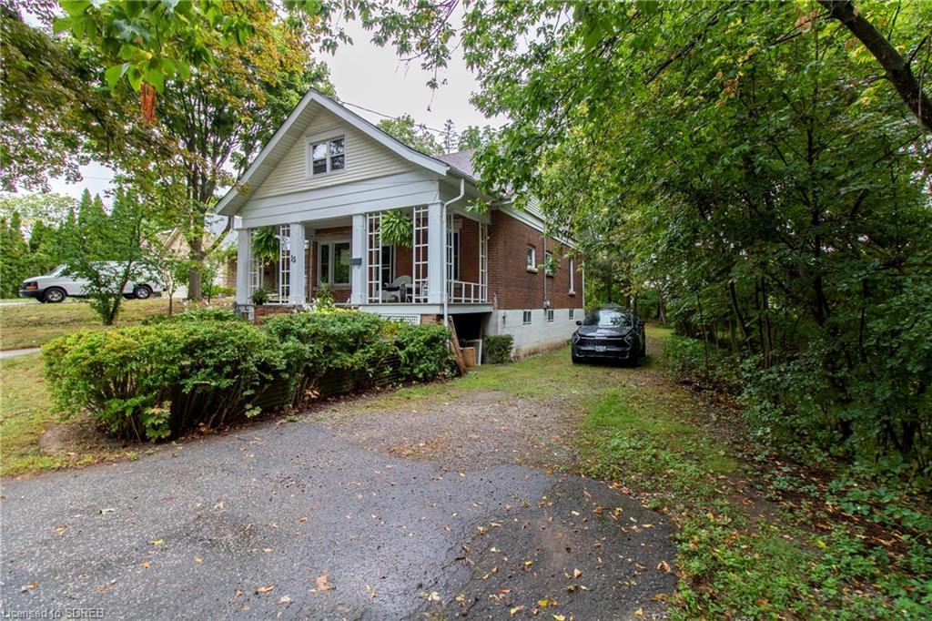 15 HUMBERSTONE Avenue, Brantford, Ontario, Canada