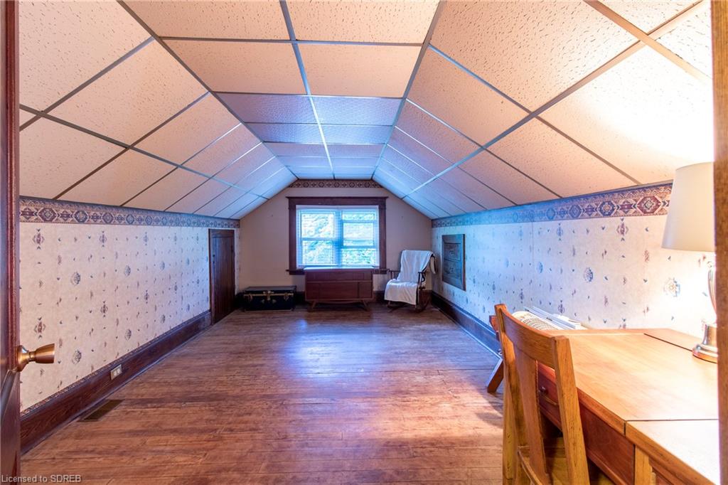 15 HUMBERSTONE Avenue, Brantford, Ontario, Canada