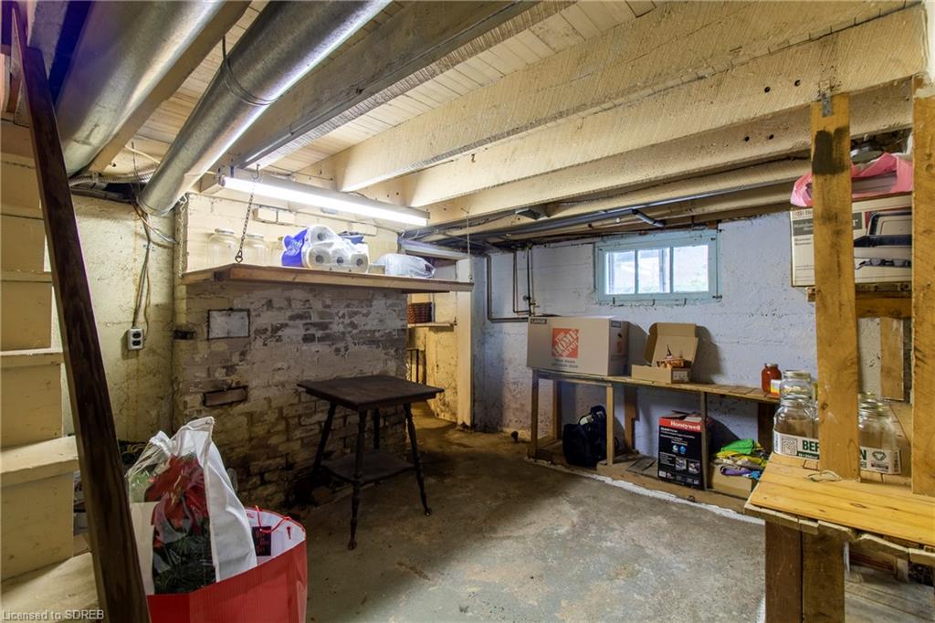15 HUMBERSTONE Avenue, Brantford, Ontario, Canada