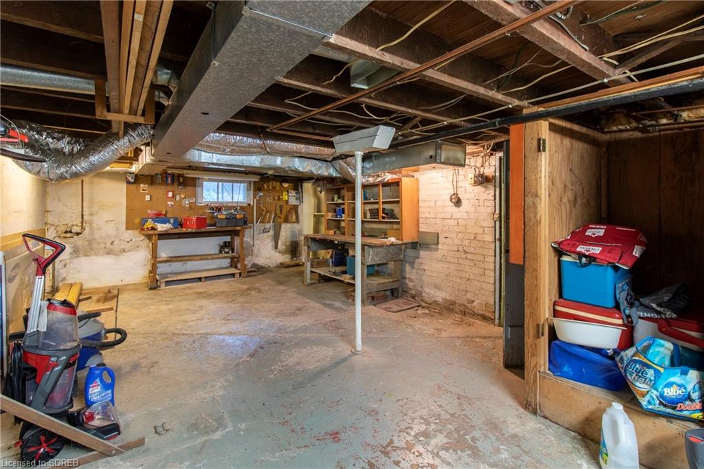 15 HUMBERSTONE Avenue, Brantford, Ontario, Canada
