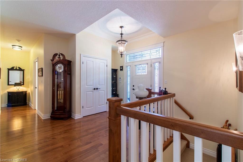 10 LYNNDALE Road, Simcoe, Ontario, Canada