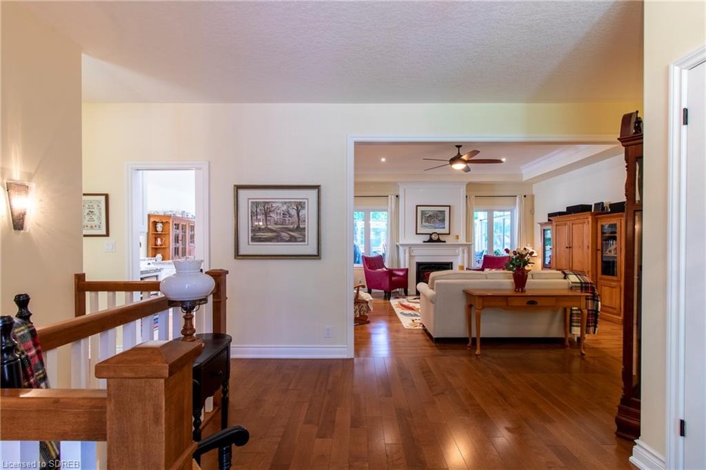 10 LYNNDALE Road, Simcoe, Ontario, Canada