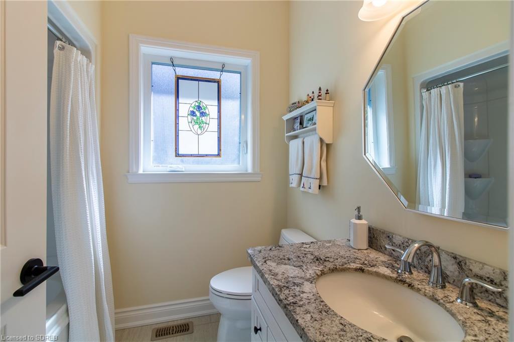 10 LYNNDALE Road, Simcoe, Ontario, Canada
