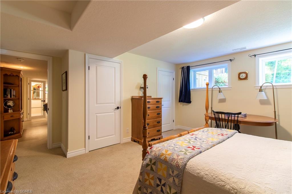 10 LYNNDALE Road, Simcoe, Ontario, Canada