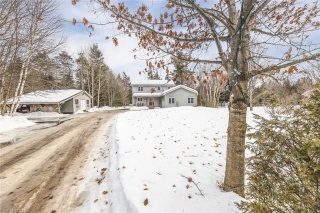 1057 SUBURBAN Court, West Guilford Ontario, Canada