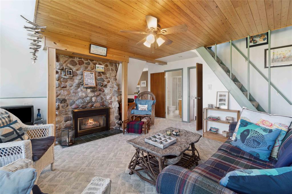 3968 DELMAGE Avenue, Plympton-Wyoming, Ontario, Canada