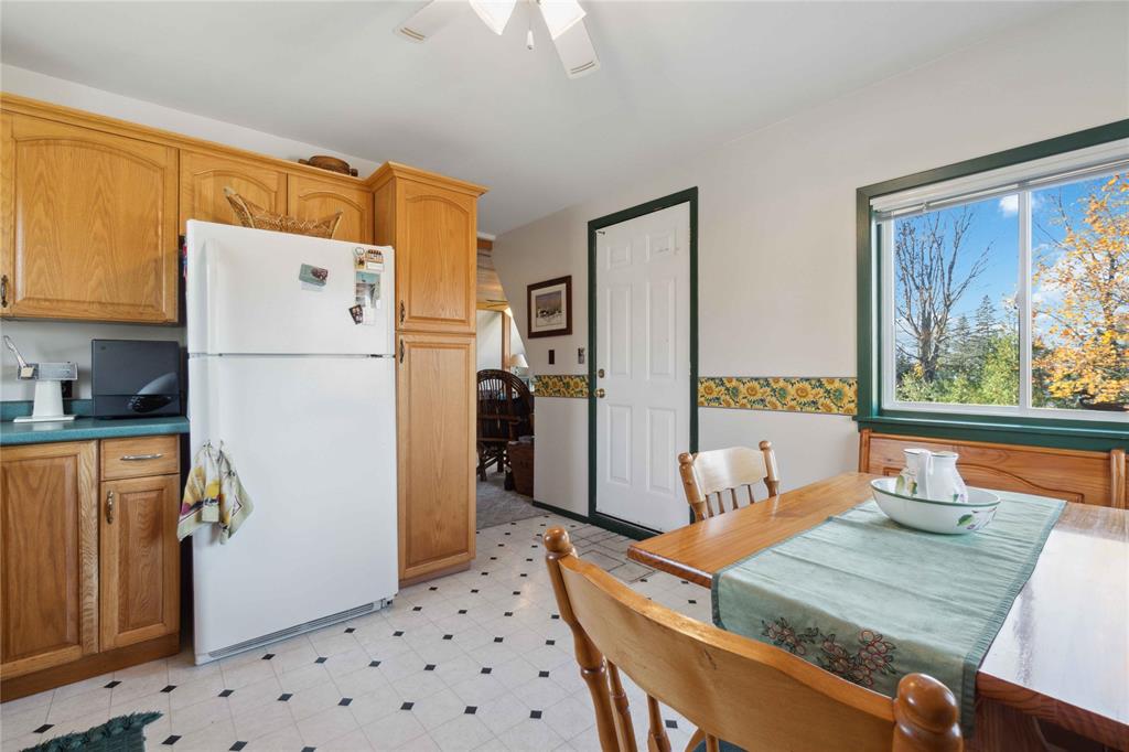 3968 DELMAGE Avenue, Plympton-Wyoming, Ontario, Canada