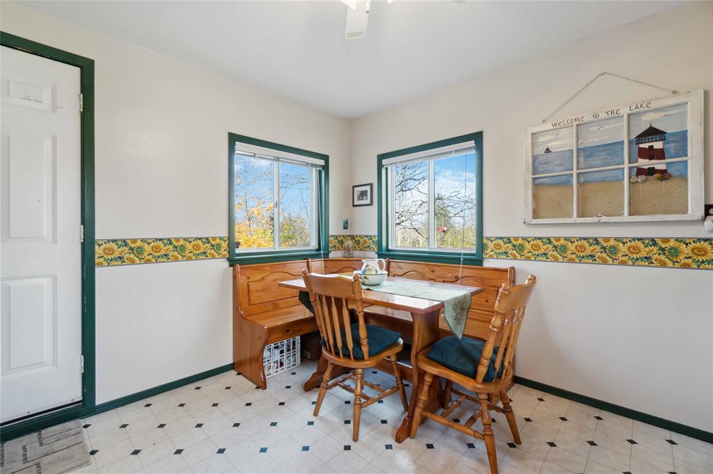 3968 DELMAGE Avenue, Plympton-Wyoming, Ontario, Canada
