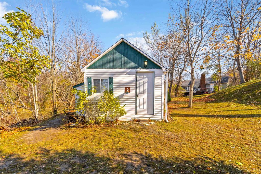 3968 DELMAGE Avenue, Plympton-Wyoming, Ontario, Canada