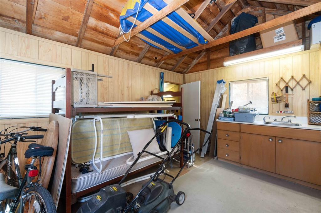 3968 DELMAGE Avenue, Plympton-Wyoming, Ontario, Canada