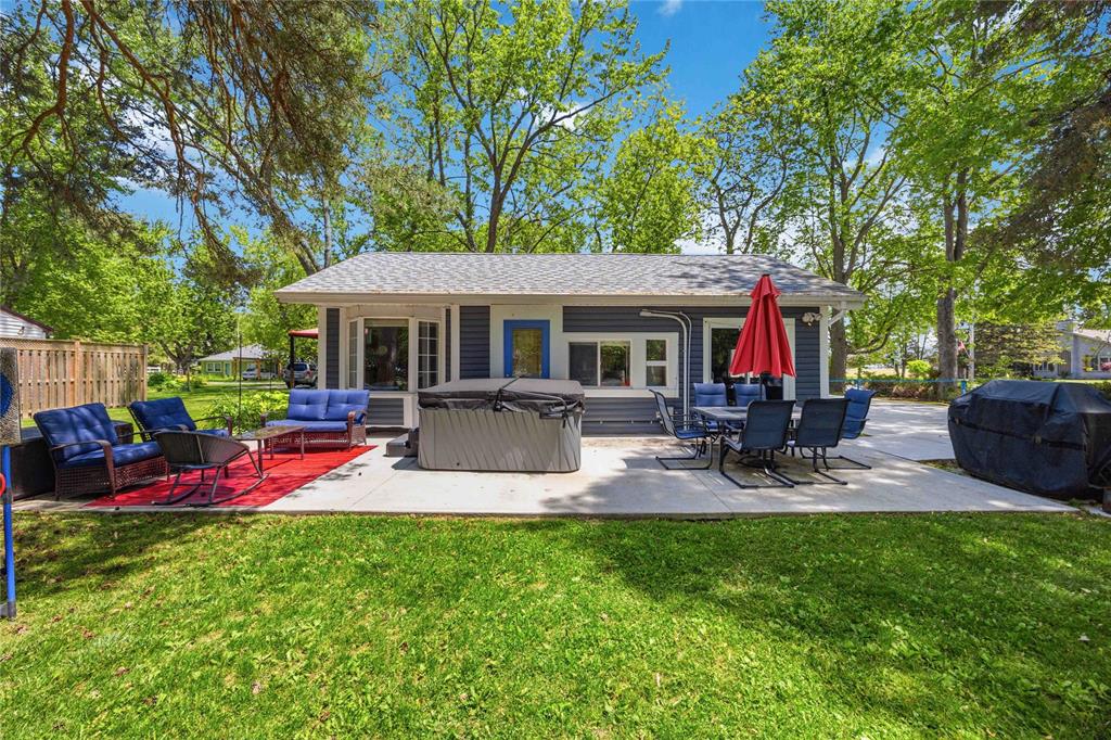 7801 KEN Street, Plympton-Wyoming, Ontario, Canada photo 21