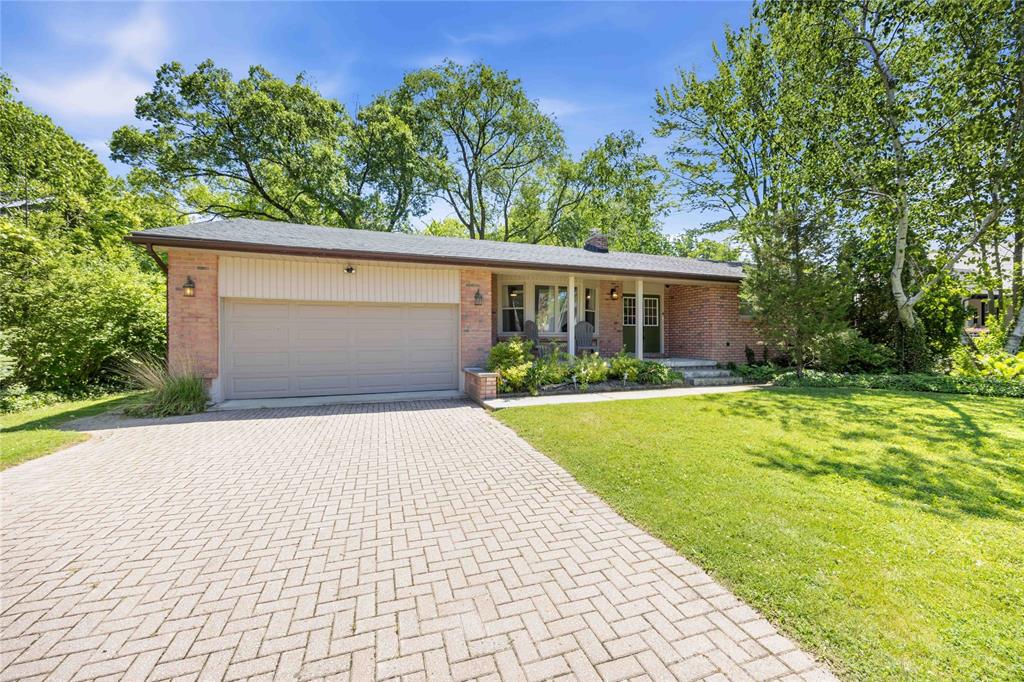 9648 WAKEFIELD Street, Lambton Shores, Ontario, Canada photo 2