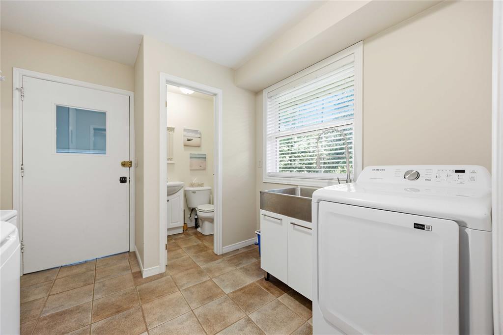 9648 WAKEFIELD Street, Lambton Shores, Ontario, Canada photo 23