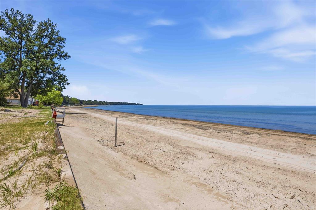 9648 WAKEFIELD Street, Lambton Shores, Ontario, Canada photo 36
