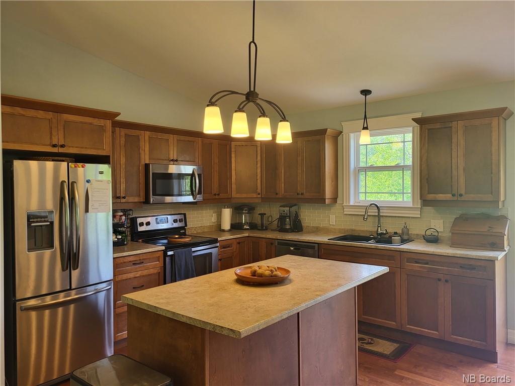 31 Lyman Street, Burton, New Brunswick, Canada