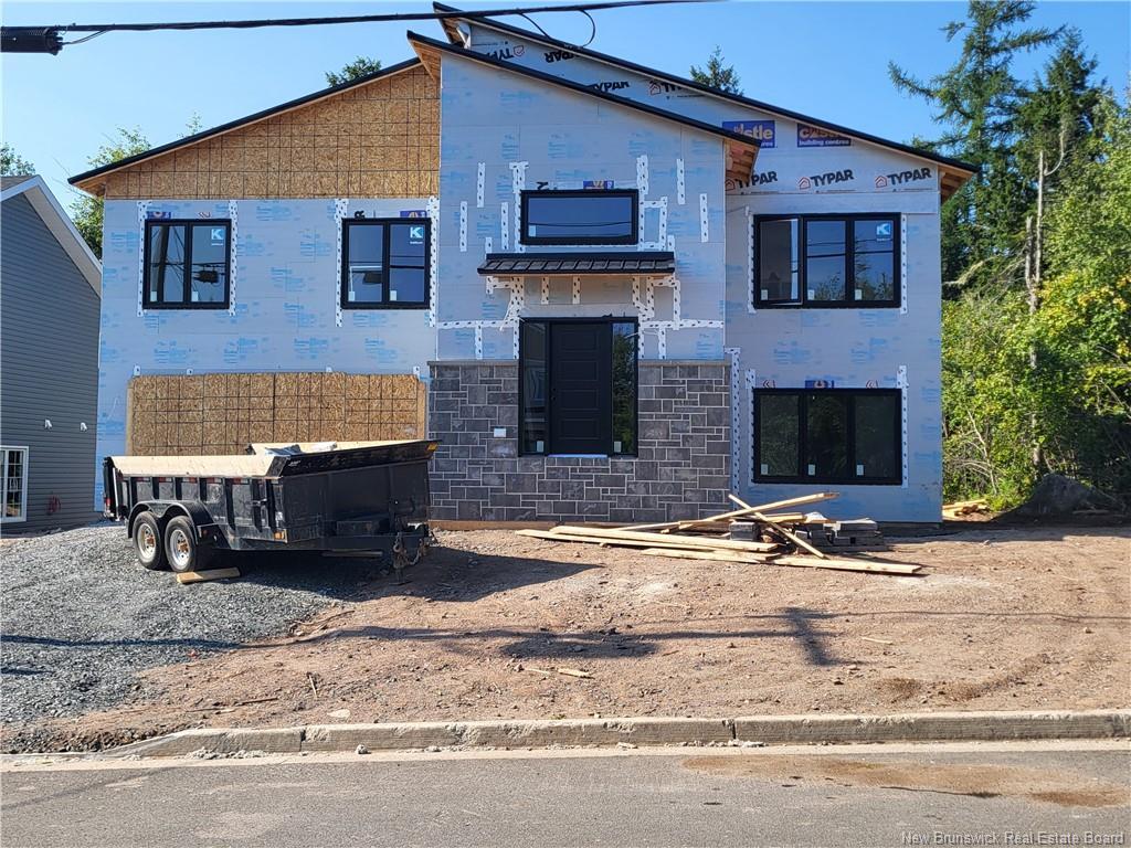 54 St.pierre Drive, Fredericton New Brunswick, Canada