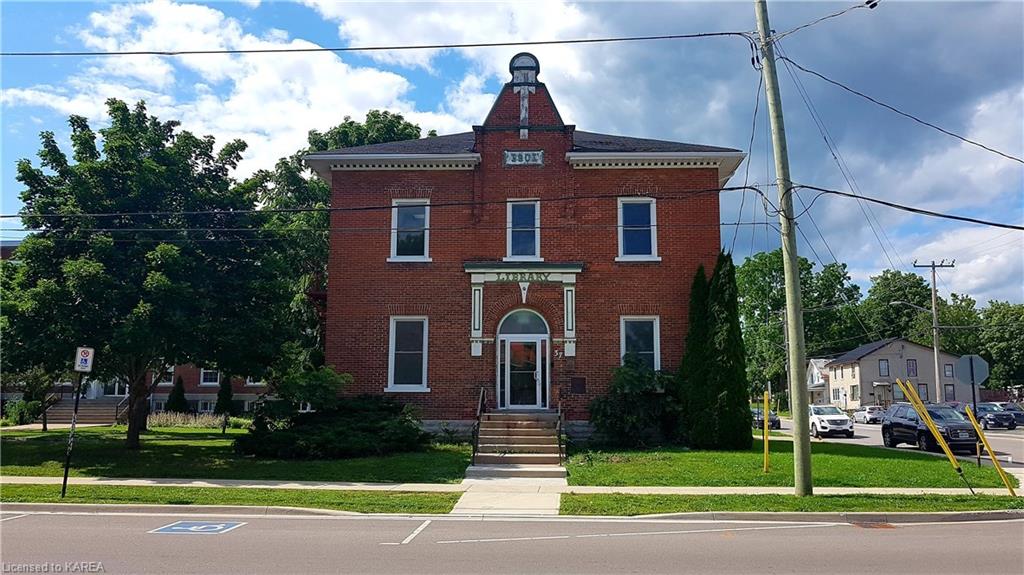 37 DUNDAS Street Unit# 2, Napanee Ontario, Canada