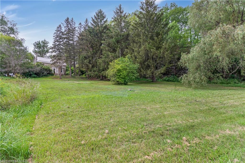 20 STEWART Street, Leeds & 1000 Islands Township, Ontario, Canada