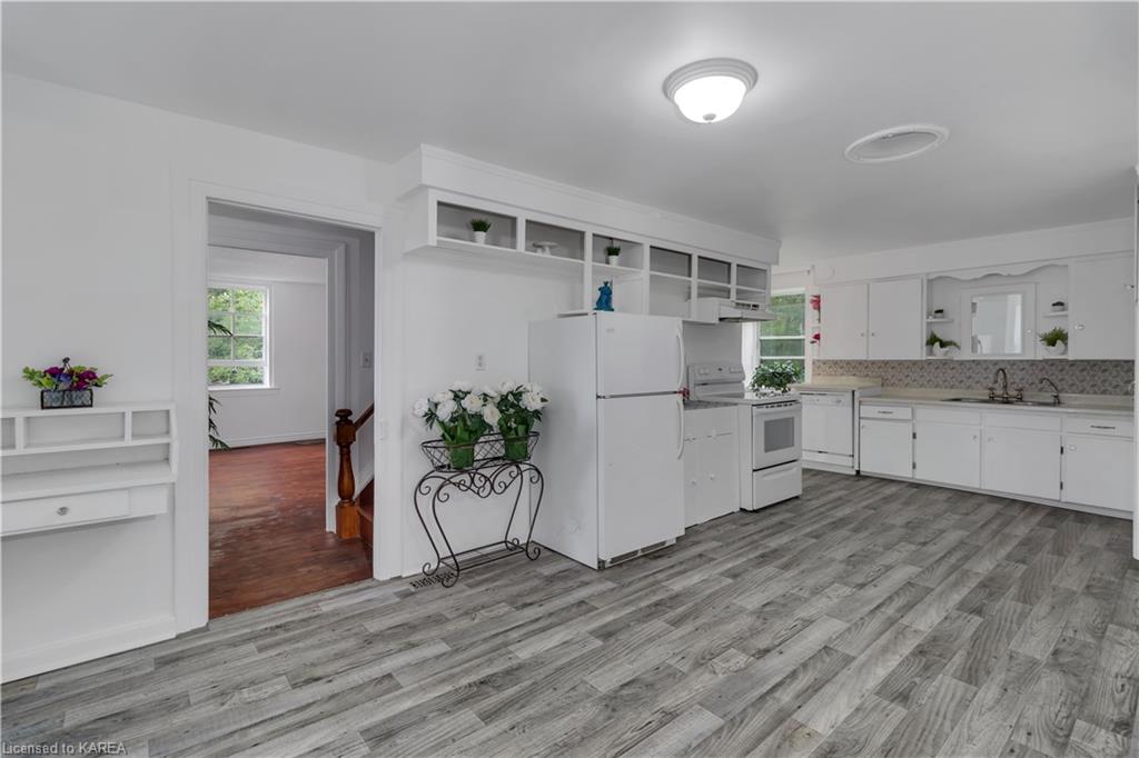 20 STEWART Street, Leeds & 1000 Islands Township, Ontario, Canada