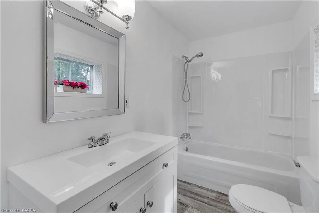 20 STEWART Street, Leeds & 1000 Islands Township, Ontario, Canada