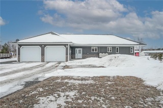1111 Donaldson Crescent, Val Caron Ontario, Canada