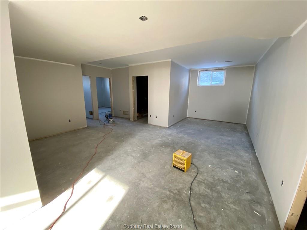 120 Landreville Drive, Sudbury Ontario, Canada