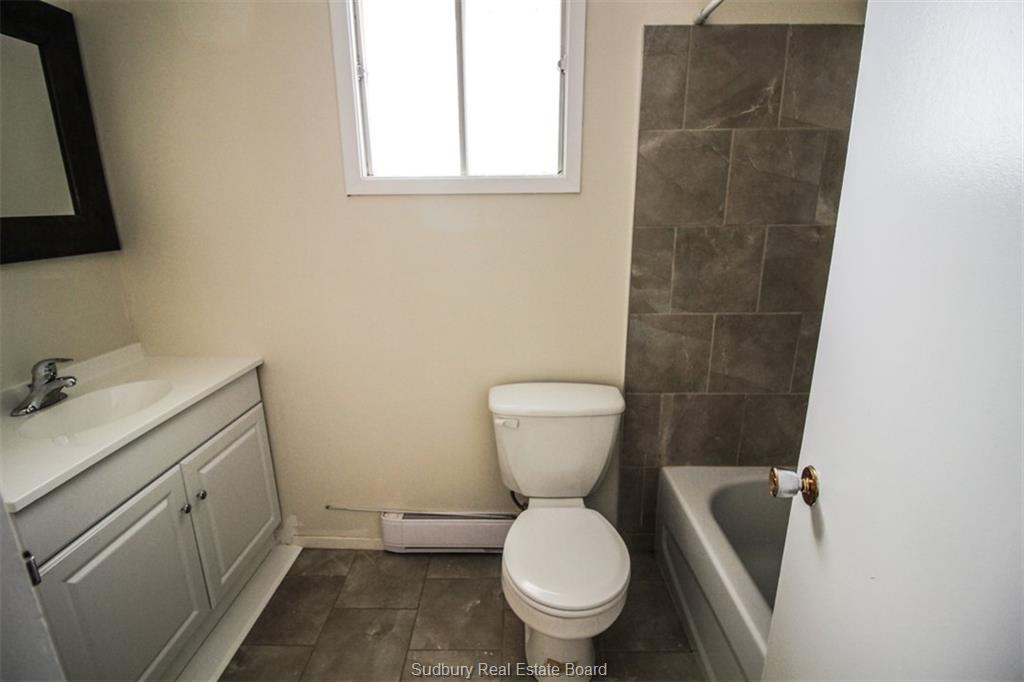 1970 Melbourne Street, Sudbury Ontario, Canada