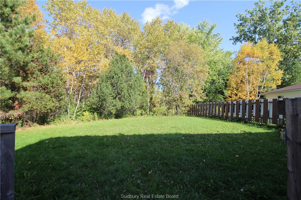 1970 Melbourne Street, Sudbury Ontario, Canada