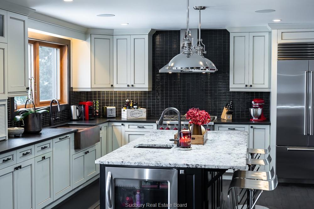 754 Dew Drop, Sudbury Ontario, Canada