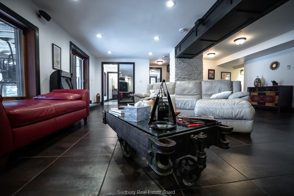 754 Dew Drop, Sudbury Ontario, Canada