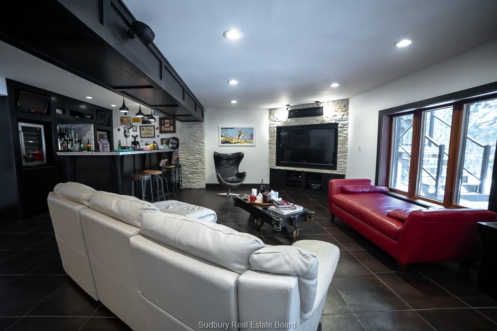 754 Dew Drop, Sudbury Ontario, Canada