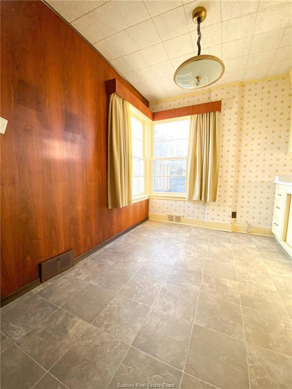645 Connaught Avenue, Sudbury Ontario, Canada