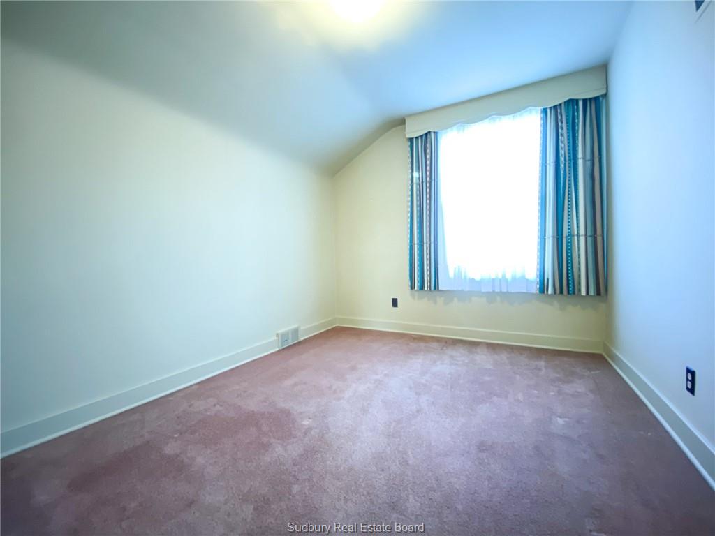 645 Connaught Avenue, Sudbury Ontario, Canada