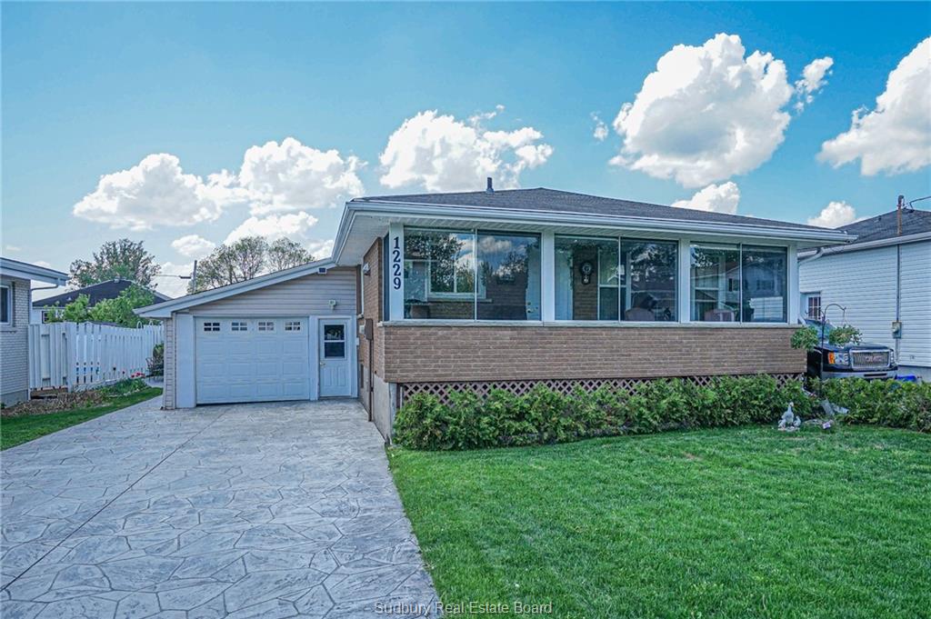 1229 Arvo Avenue, Sudbury Ontario, Canada