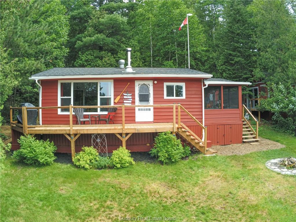 403A Fairbanks Road N, Whitefish Ontario, Canada