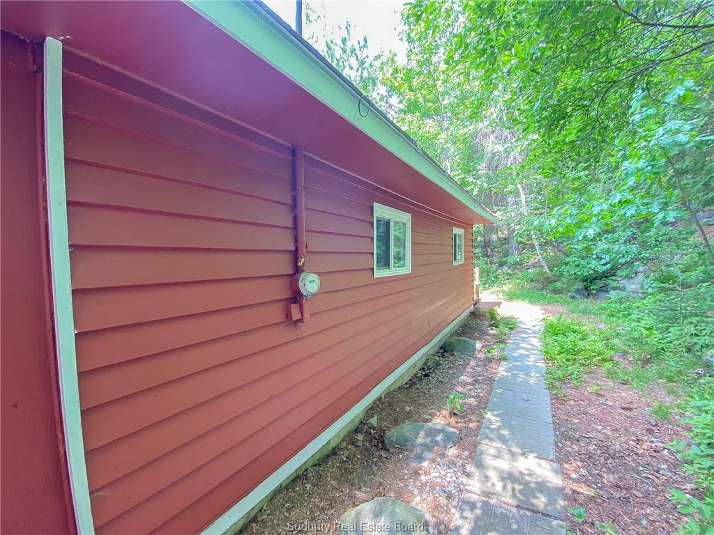 403A Fairbanks Road N, Whitefish Ontario, Canada