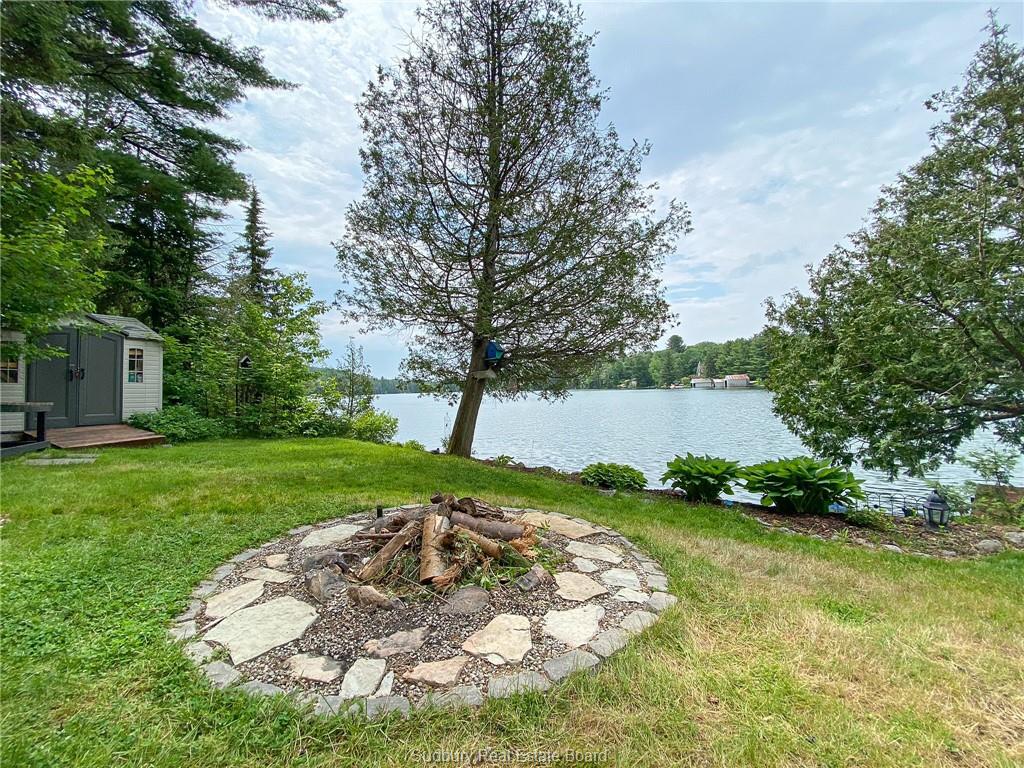 403A Fairbanks Road N, Whitefish Ontario, Canada