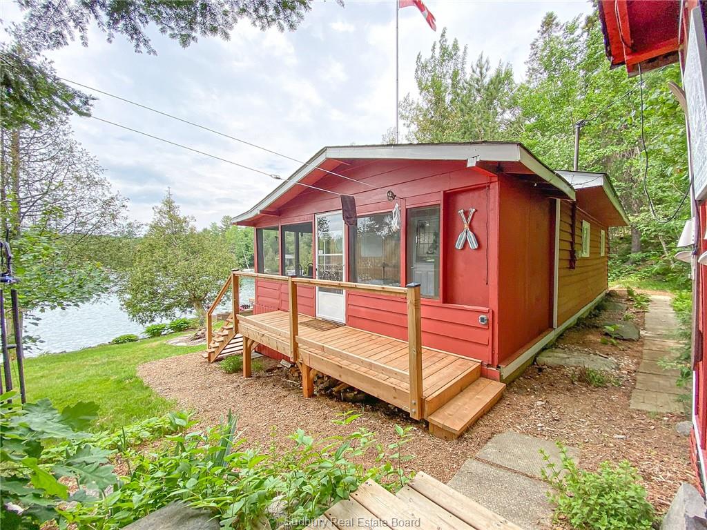 403A Fairbanks Road N, Whitefish Ontario, Canada